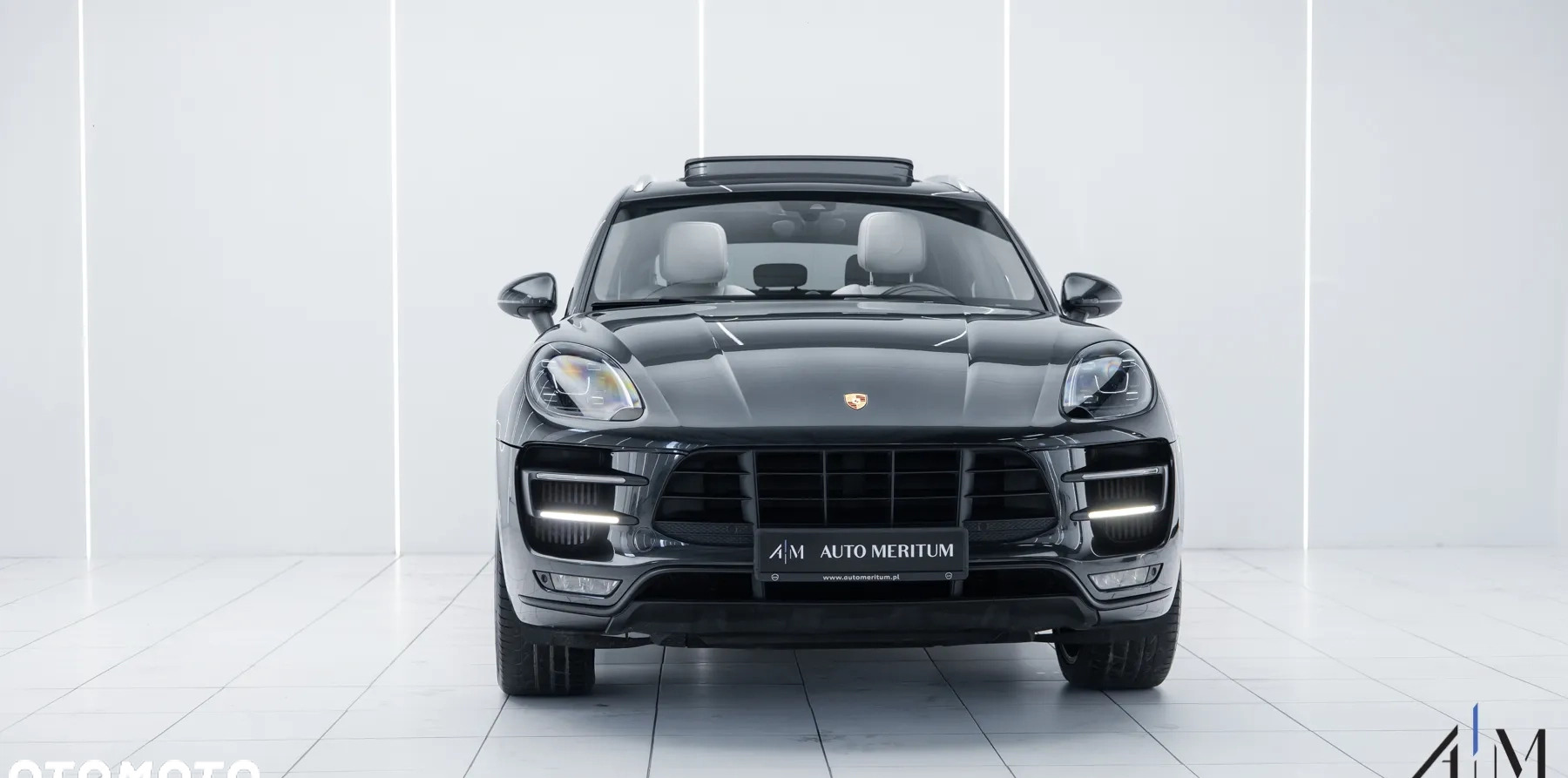 Porsche Macan cena 199900 przebieg: 161800, rok produkcji 2017 z Ciężkowice małe 326